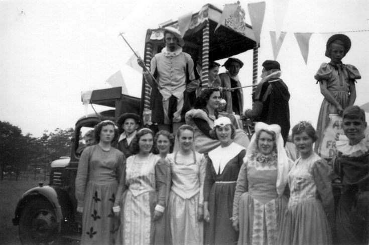 Elizabethan Cavalcade in Banstead (coronation)