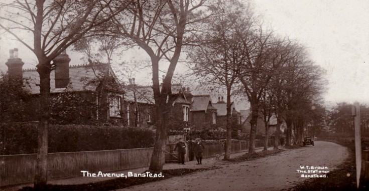 The Avenue or Avenue Road?
