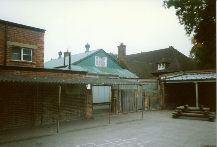 Banstead First School